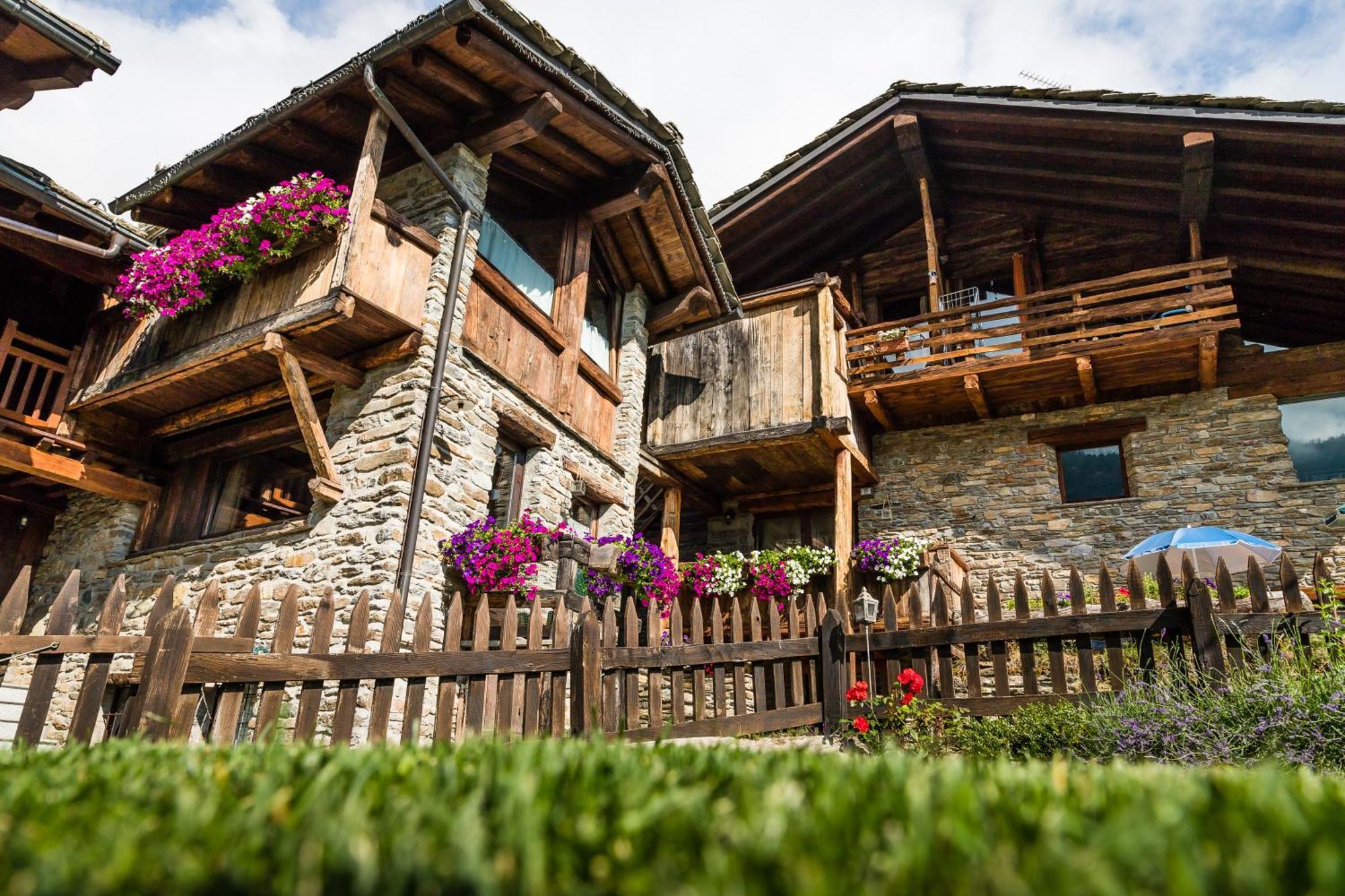Revivre Village Adults Only Champorcher Exteriér fotografie